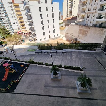 Apartamento Na Praia Com Estacionamento Portimão Eksteriør billede