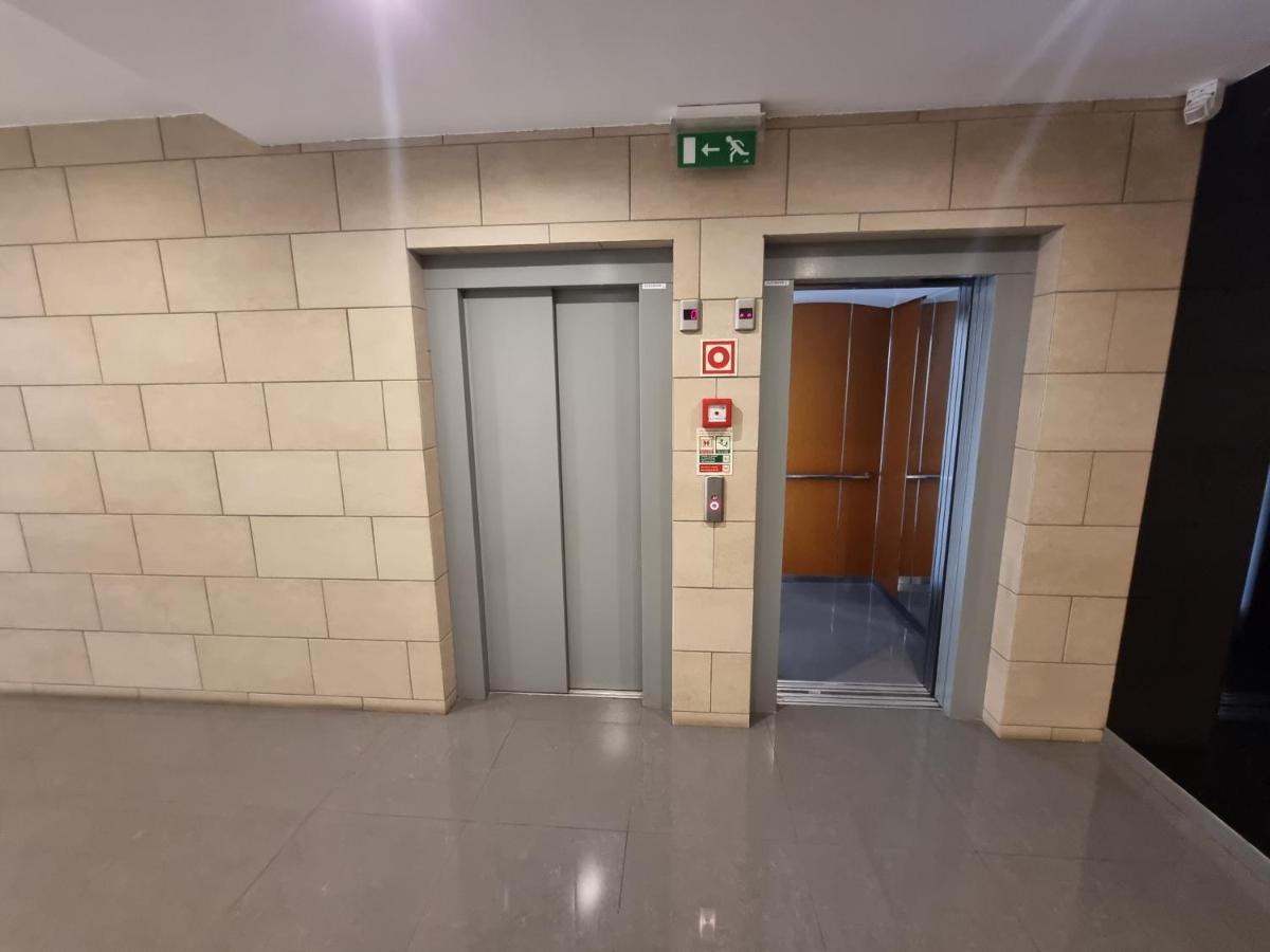 Apartamento Na Praia Com Estacionamento Portimão Eksteriør billede